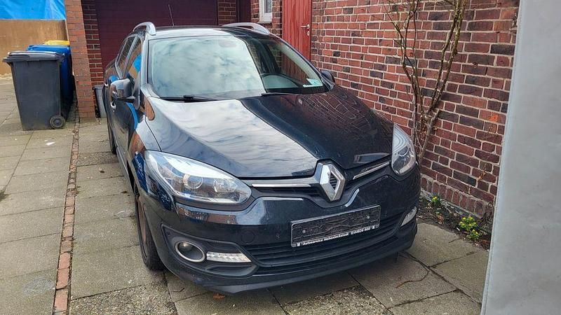 Gebraucht Renault Mégane III 110 PS (80 kW) 2014 Schwarz Limousine