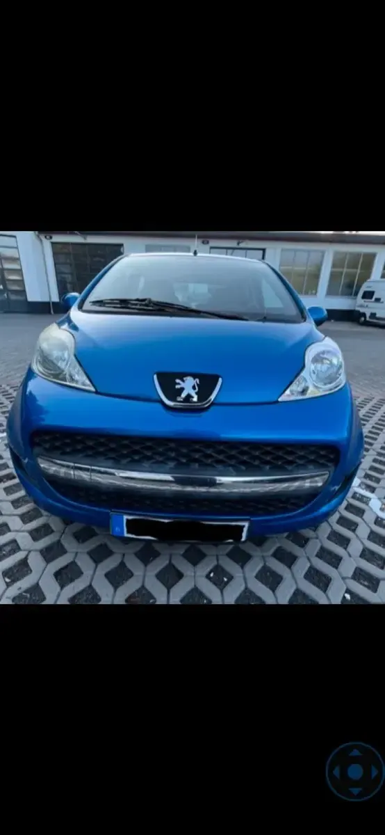 Gebraucht Renault Mégane III 140 PS (102 kW) 2011 Blau Kleinwagen