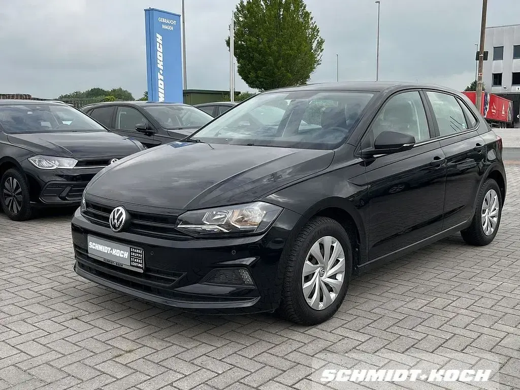 Gebraucht VW Polo Trendline 80 PS (58 kW) 2020 Deep black perleffekt (schwarz) Kleinwagen