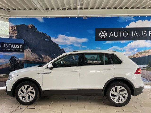 Gebraucht VW Tiguan Elegance 150 PS (110 kW) 2022 Weiß SUV