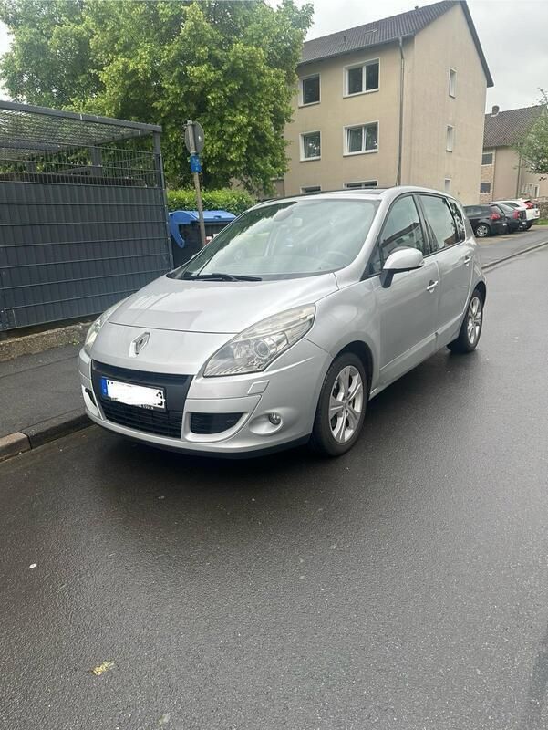 Silber Gebraucht 2010 Renault Scénic III Van / Kleinbus | 3.000 € (Guter Preis) - Bild 1/4