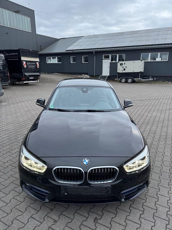 Gebraucht BMW 118 136 PS (100 kW) 2018 Schwarz Kleinwagen