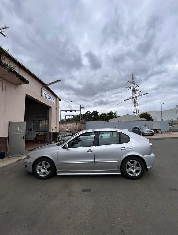 Gebraucht Seat Leon Stella 105 PS (77 kW) 2002 Grau Kleinwagen