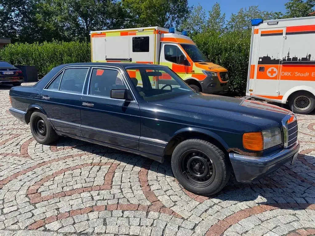 Gebraucht Mercedes S300 179 PS (131 kW) 1990 Blau Limousine