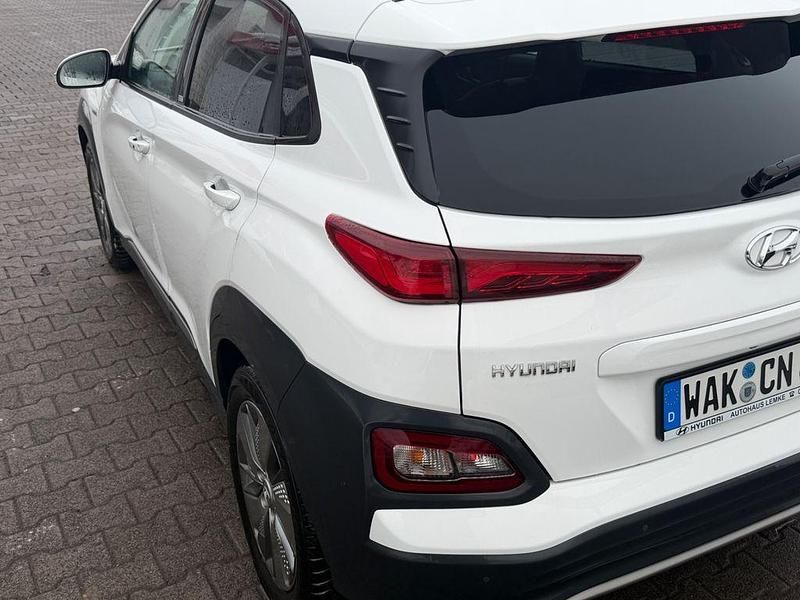 Gebraucht Hyundai Kona Prime 150 kW (204 PS) 2021 Weiß SUV