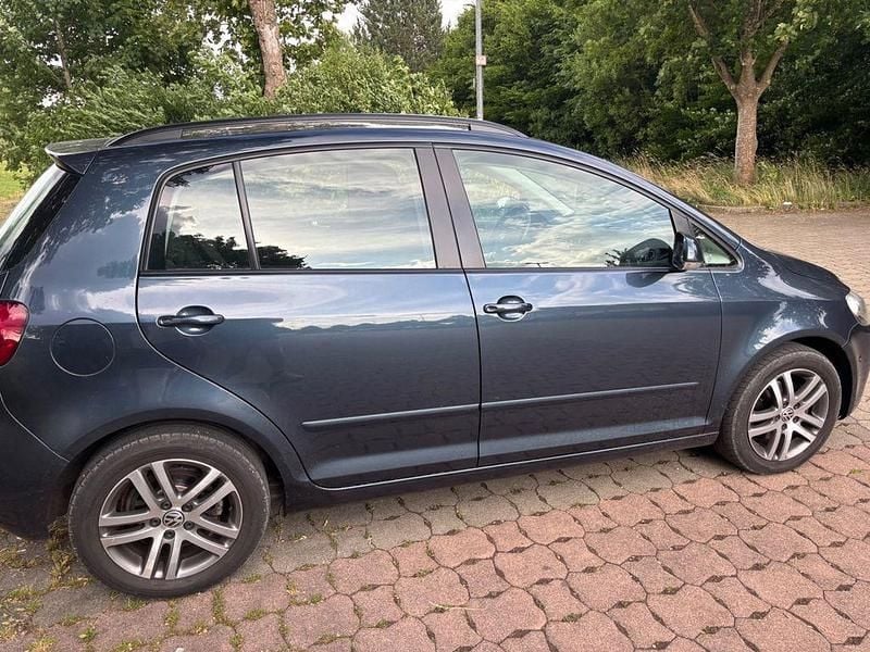 Gebraucht 2009 VW Golf Plus Comfortline Van / Kleinbus | 5.600 € (Fairer Preis) - Bild 1/4