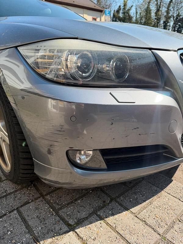 Gebraucht BMW 330 245 PS (180 kW) 2009 Silber Kombi