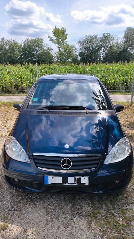 Blau Gebraucht 2004 Mercedes A150 Classic Van / Kleinbus | 2.500 € (Fairer Preis) - Bild 1/4