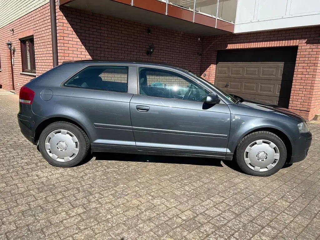 Gebraucht Audi A3 105 PS (77 kW) 2007 Grau Kleinwagen