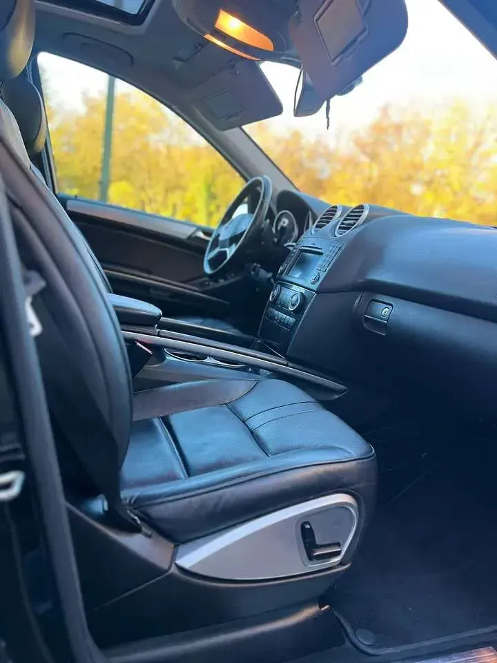 Gebraucht Mercedes ML350 224 PS (164 kW) 2010 Schwarz SUV