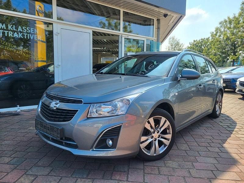 Grau Gebraucht 2013 Chevrolet Cruze LTZ Kombi | 3.400 € (Fairer Preis) - Bild 1/4