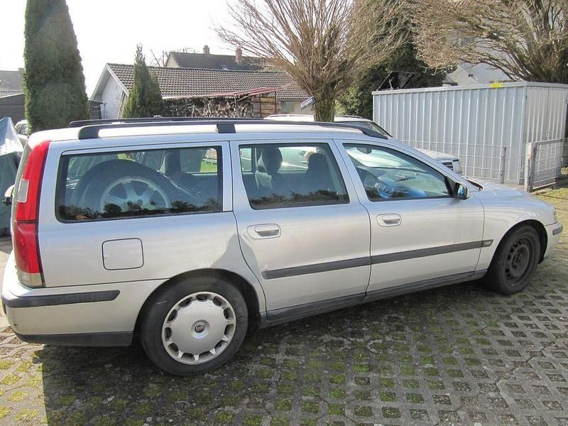 Gebraucht Volvo V70 163 PS (119 kW) 2003 Silber Kombi