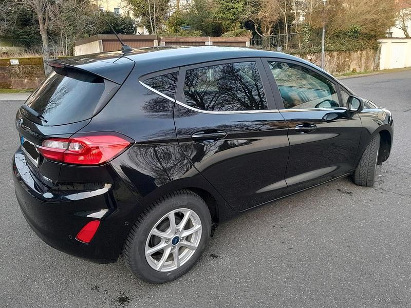 Gebraucht Ford Fiesta Titanium 125 PS (91 kW) 2023 Schwarz Kleinwagen