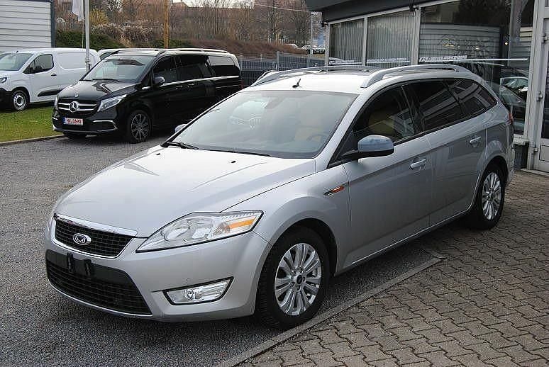 Gebraucht Ford Mondeo Trend 131 PS (96 kW) 2007 Silber Kombi
