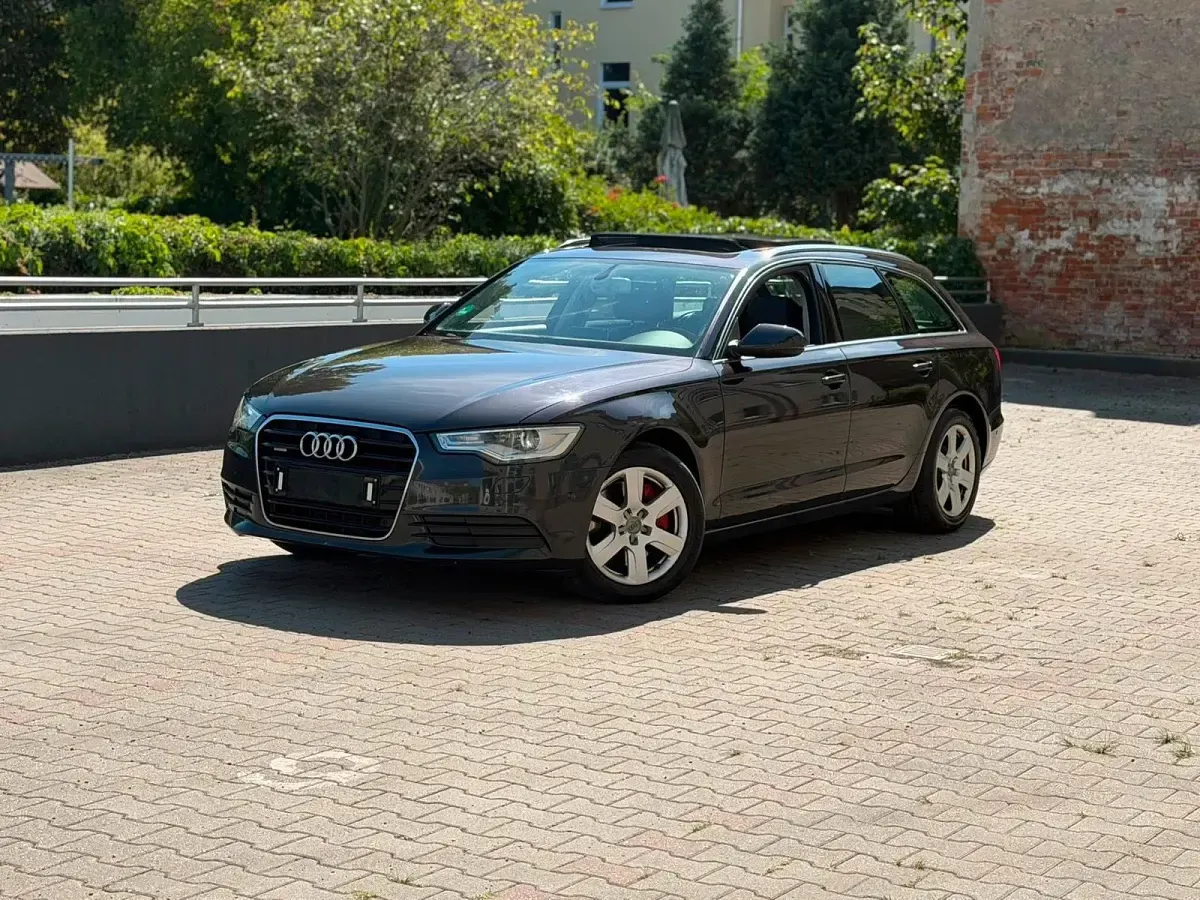Gebraucht Audi A6 245 PS (180 kW) 2012 Grau Kombi