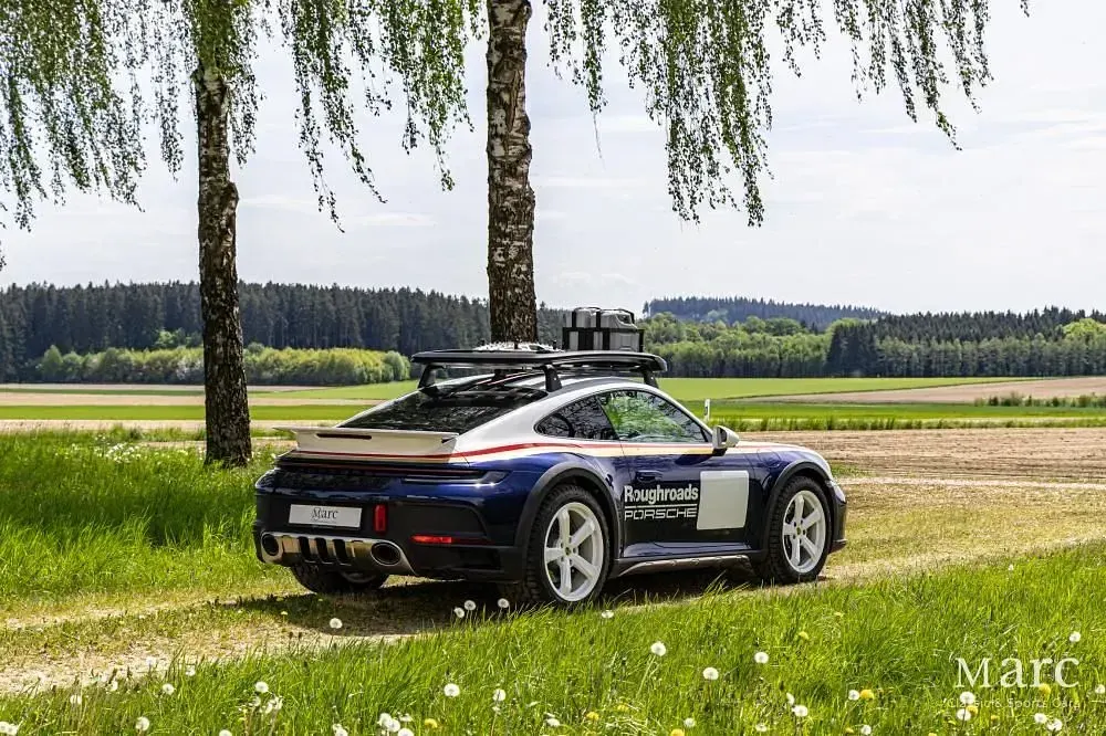 Gebraucht Porsche 911 Dakar 481 PS (353 kW) 2023 Weiß (weiß / enzianblaumetallic) Coupé