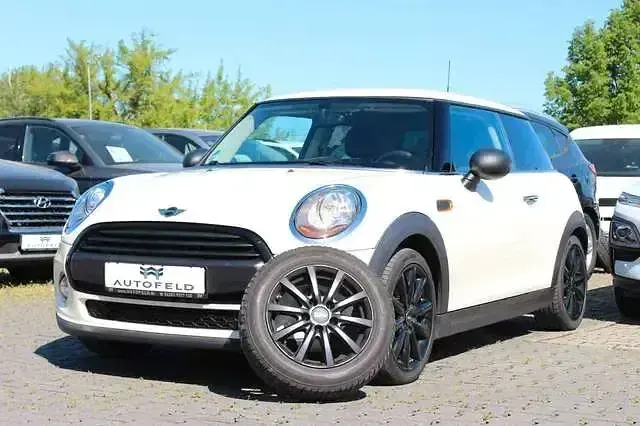 Usata Mini ONE 102 CV (75 kW) 2016 Bianco Utilitaria