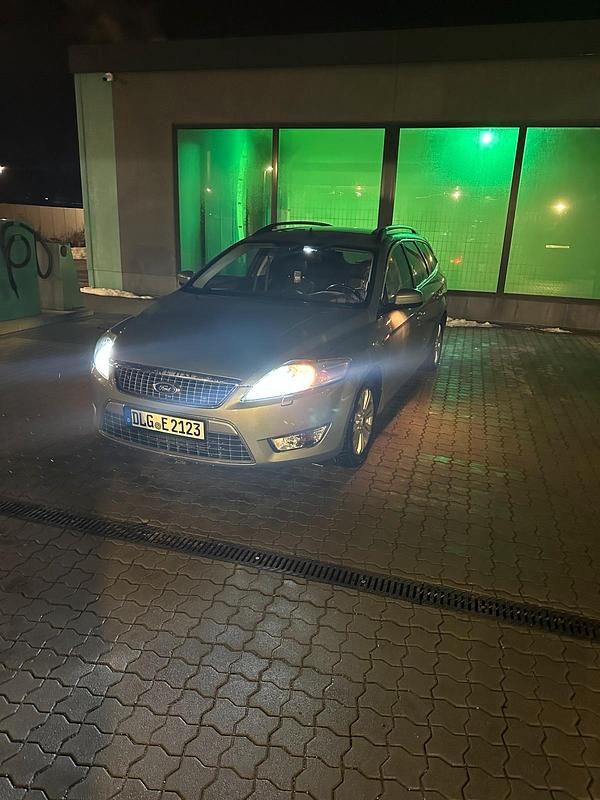 Gebraucht Ford Mondeo Titanium 175 PS (128 kW) 2009 Andere farben Kombi