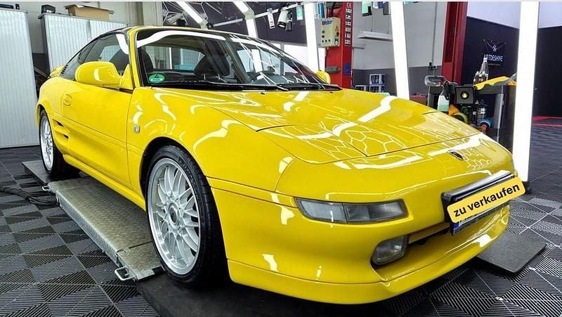 Gelb Gebraucht 1995 Toyota MR2 Coupé | 17.900 € - Bild 1/4
