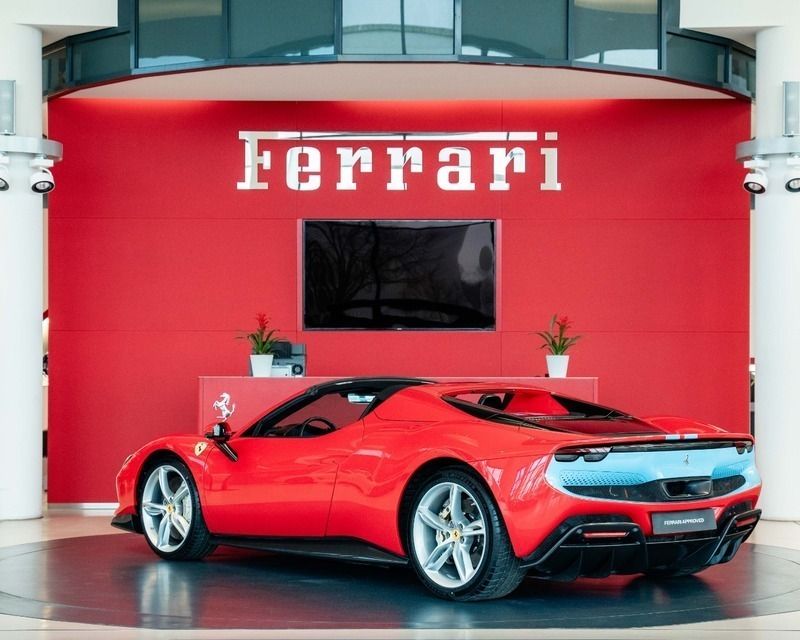 Gebraucht Ferrari 296 829 PS (609 kW) 2022 Rosso corsa Cabrio