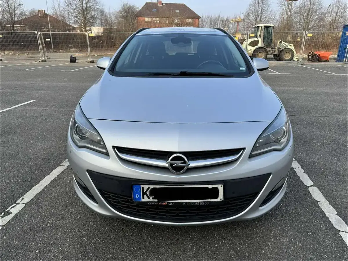 Gebraucht Opel Astra Eco 110 PS (80 kW) 2014 Silber Kombi