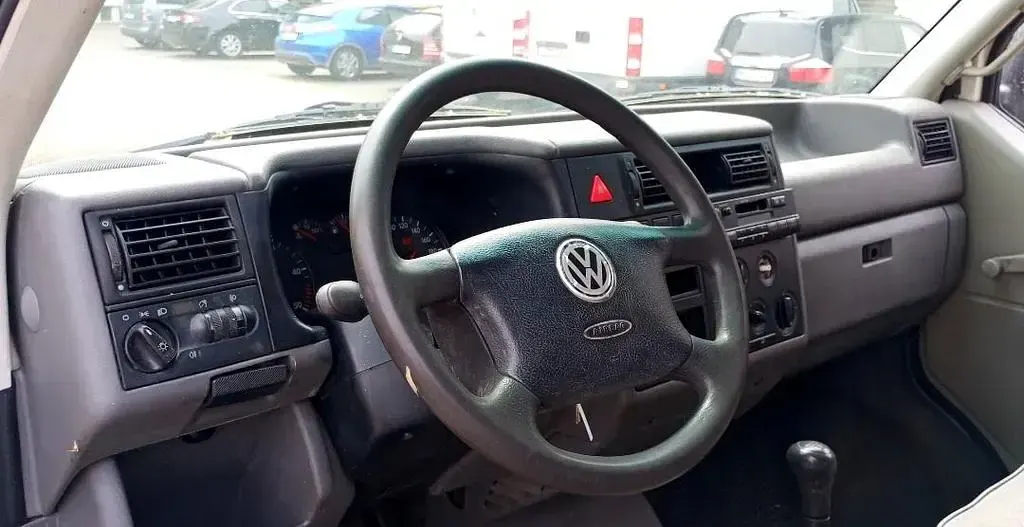 Gebraucht VW Caravelle 68 PS (50 kW) 2000 Weiß Van