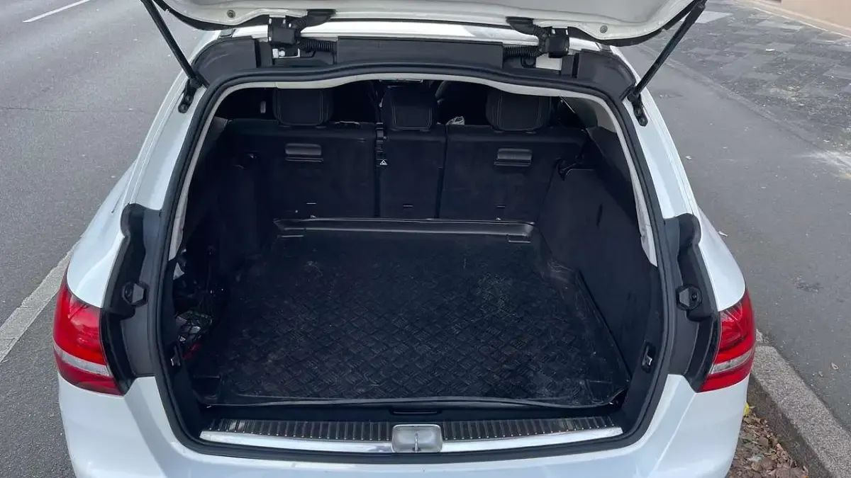 Gebraucht Mercedes 200 136 PS (100 kW) 2018 Weiß Kombi