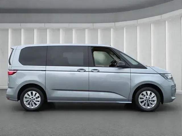 Usata VW Multivan R 150 CV (110 kW) 2024 Monovolume