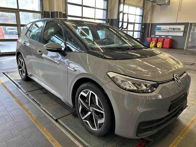 Gebraucht VW ID.3 Pure 110 kW (150 PS) 2021 Mondsteingrau Kleinwagen