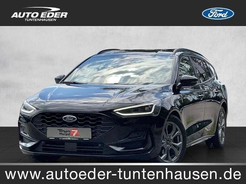 Obsidianschwarz (schwarz) Gebraucht 2023 Ford Focus ST-Line Kombi | 25.950 € (Fairer Preis) - Bild 1/4