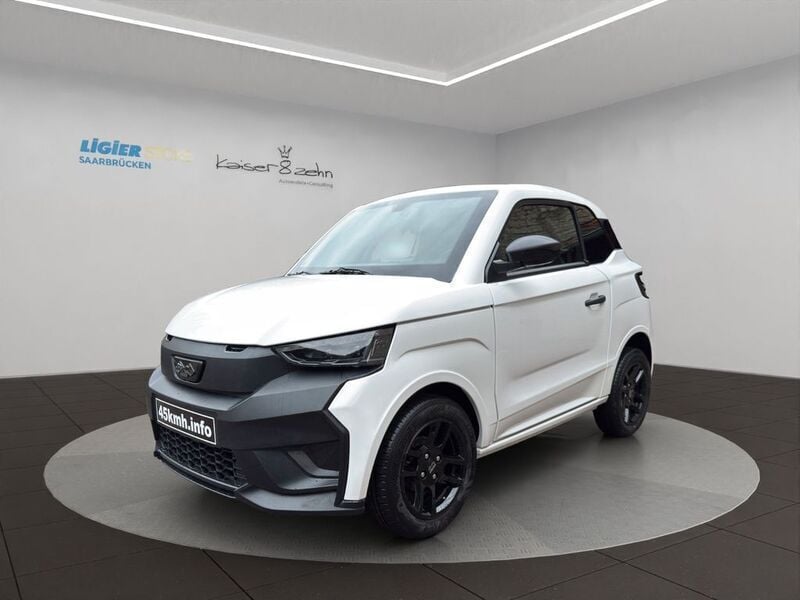 Neu Ligier JS50 2025 Weiß Kleinwagen