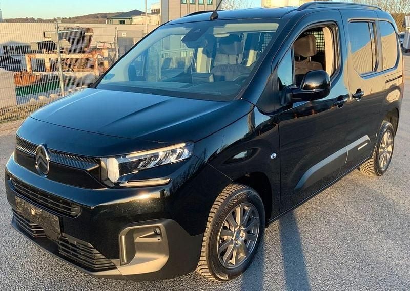 Gebraucht Citroën Berlingo 131 PS (96 kW) 2024 Schwarz Van / Kleinbus