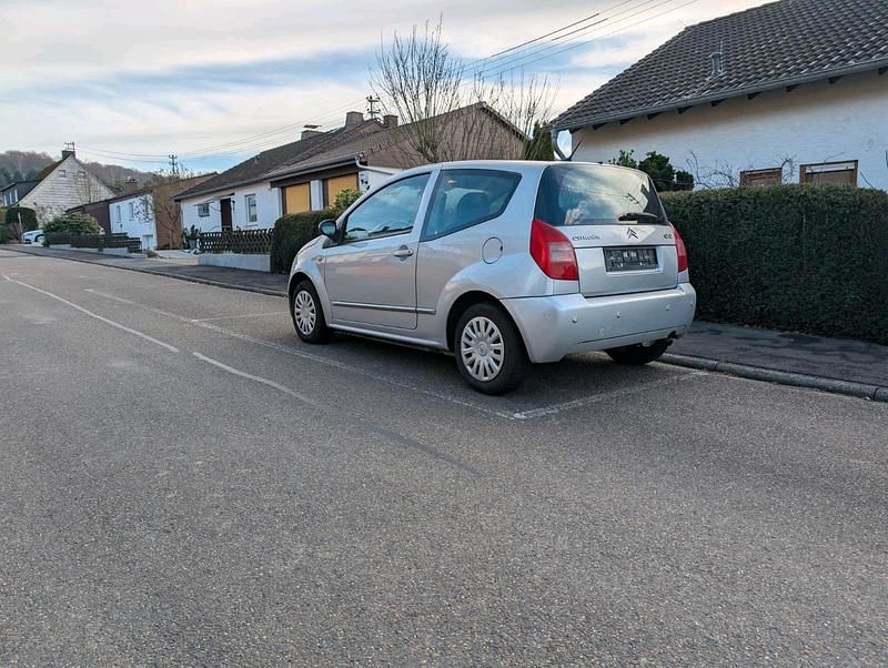 Gebraucht Citroën C2 73 PS (53 kW) 2004 Silber Kleinwagen