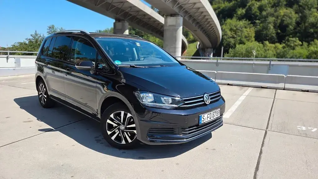 Gebraucht VW Touran IQ Drive 116 PS (85 kW) 2019 Schwarz Van / Kleinbus