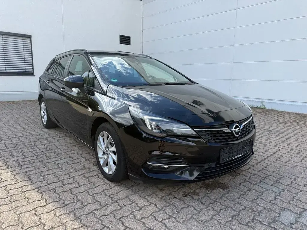 Gebraucht Opel Astra Business Edition 122 PS (89 kW) 2021 Schwarz Kombi