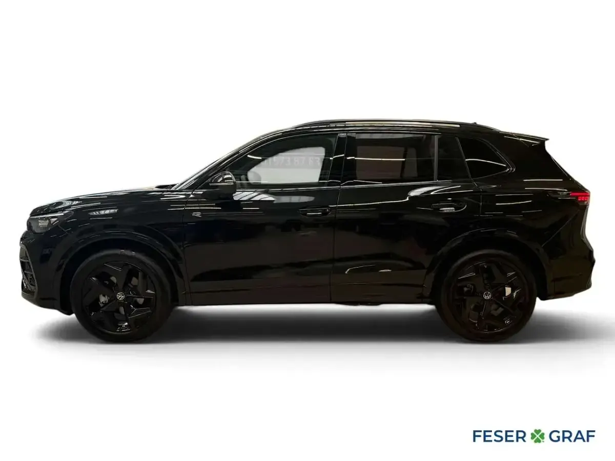Neu VW Tiguan R-line 150 PS (110 kW) 2026 Grenadillschwarz metallic SUV