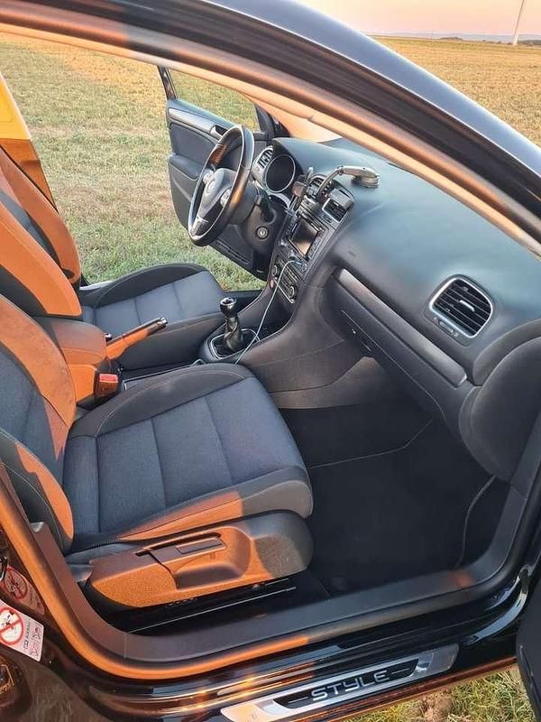 Gebraucht VW Golf VI Style 122 PS (89 kW) 2011 Blau Kleinwagen