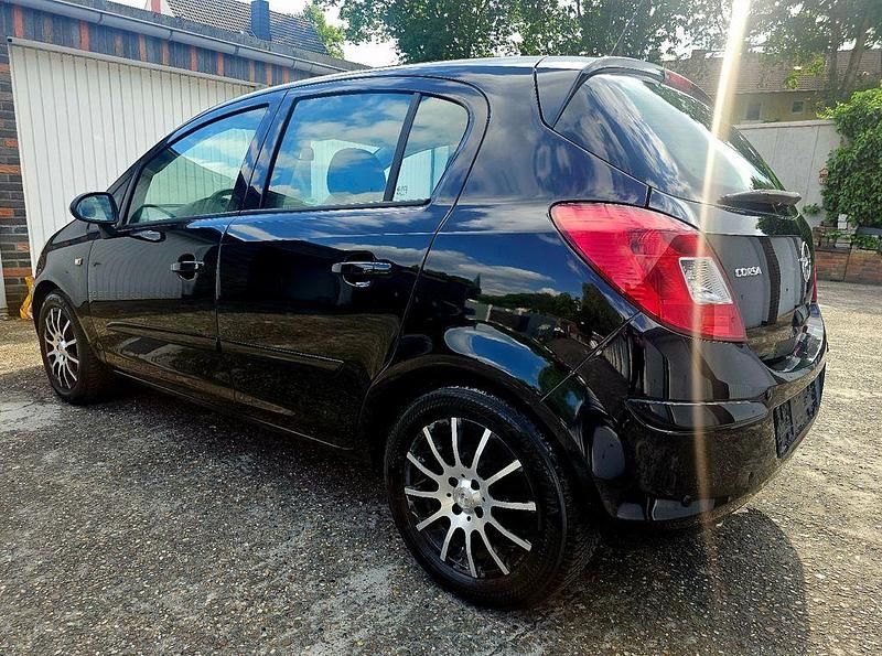 Gebraucht Opel Corsa Edition 60 PS (44 kW) 2007 Schwarz Limousine