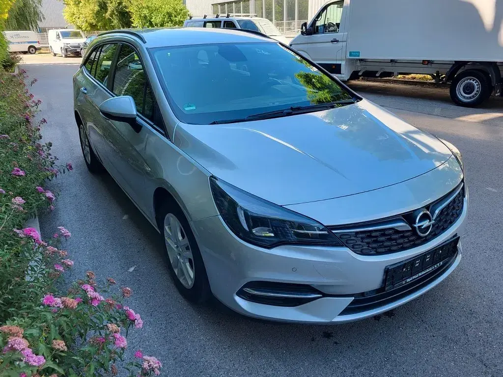 Gebraucht Opel Astra 105 PS (77 kW) 2020 Grau Kombi