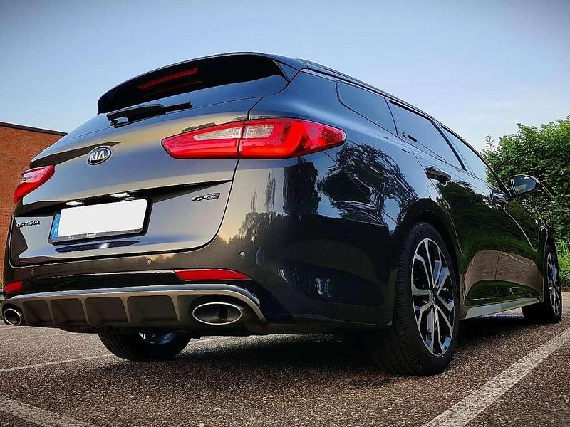 Gebraucht Kia Optima GT-Line 141 PS (103 kW) 2017 Grau Kombi