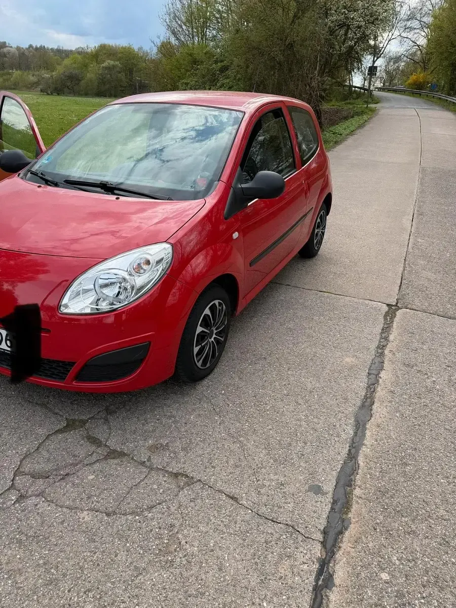 Gebraucht Renault Twingo 55 PS (40 kW) 2009 Rot Kleinwagen
