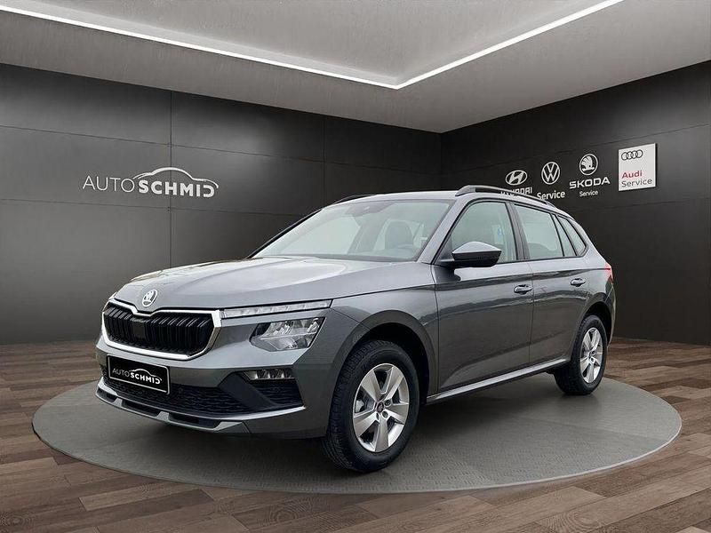 Graphitegrau metallic Neu 2025 Skoda Kamiq Selection SUV | 25.780 € (Fairer Preis) - Bild 1/4