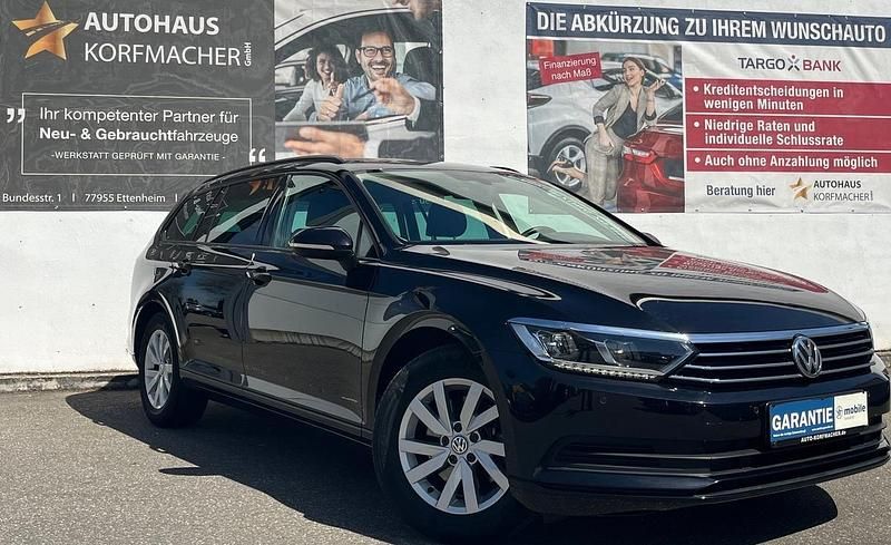Gebraucht VW Passat 125 PS (91 kW) 2018 Metallic Kombi