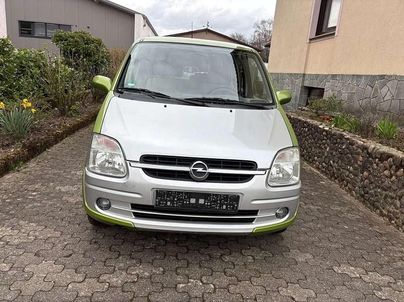 Gebraucht Opel Agila Basis 58 PS (42 kW) 2000 Grün Van / Kleinbus