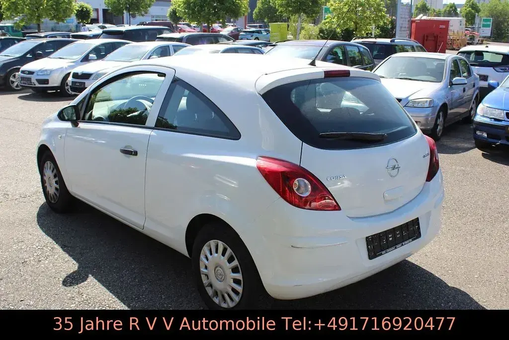 Gebraucht Opel Corsa Selection 75 PS (55 kW) 2010 Weiß Kleinwagen
