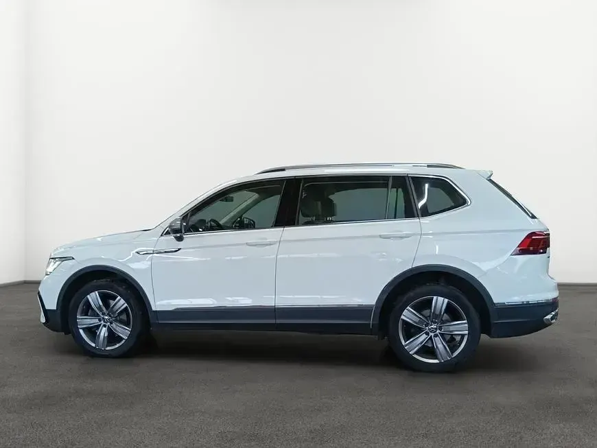 Gebraucht VW Tiguan Allspace Elegance 200 PS (147 kW) 2023 Weiß SUV