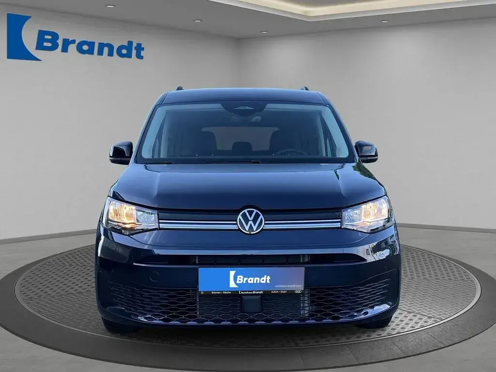 Neu VW Caddy Maxi Life 116 PS (85 kW) 2026 Blau Van / Kleinbus