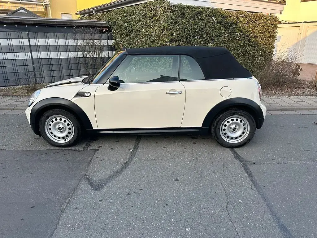 Usata Mini Cooper Cabriolet 114 CV (83 kW) 2009 Cabrio