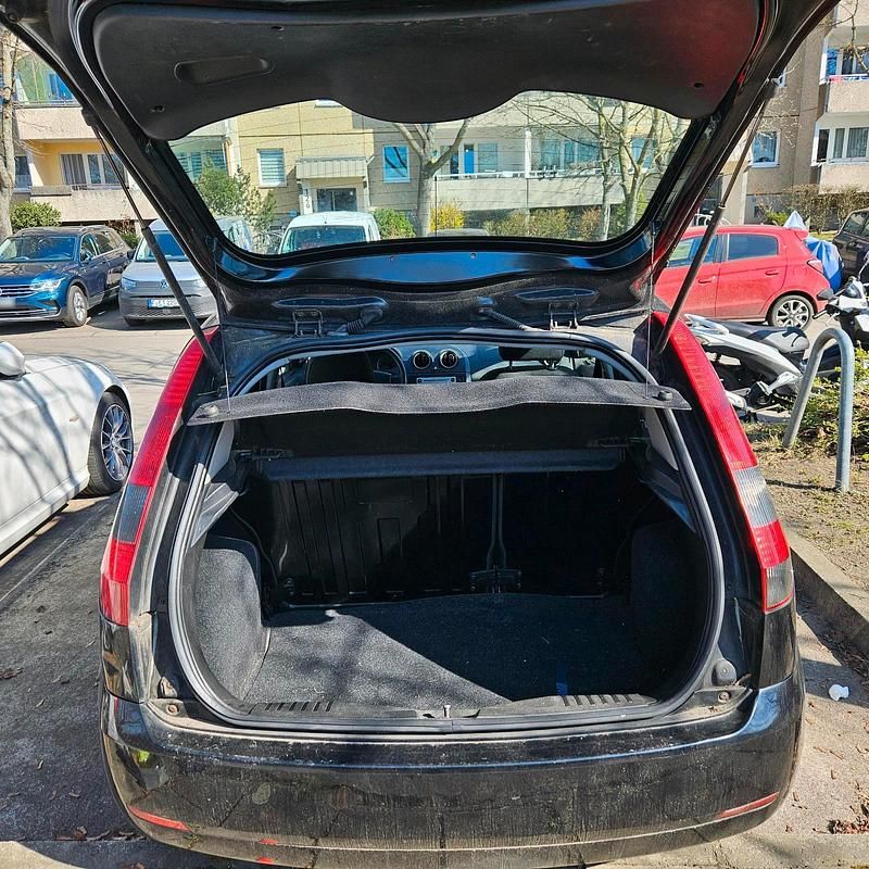 Gebraucht Ford Fiesta 63 PS (46 kW) 2005 Schwarz Kleinwagen