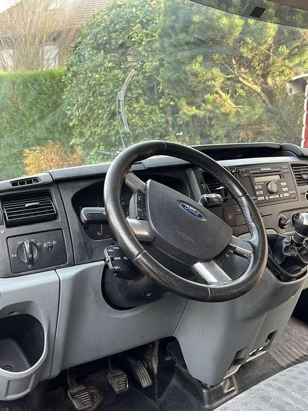 Gebraucht Ford Transit Trend 116 PS (85 kW) 2008 Rot Abholung